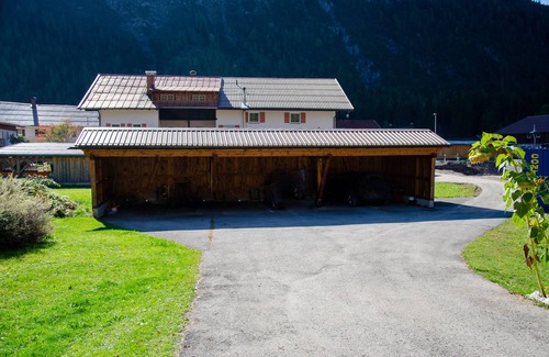 Bach Apartment | Perfect Retreat for Mountain Lovers and Couples