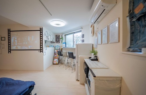 Tsurumi House | Perfect Retreat for Remote Work with Kitchen & Breakfast