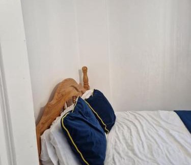 Cork Apartment | Perfect Getaway for Short Stays with Family-Friendly Amenities