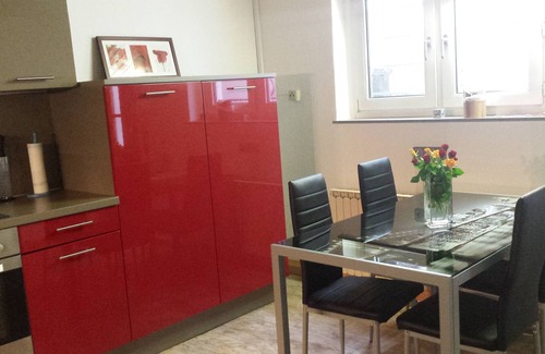 Region Hannover District Apartment | Perfect Getaway for Trade Fair Attendees and Golfers