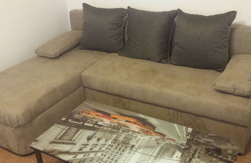 Region Hannover District Apartment | Perfect Getaway for Trade Fair Attendees and Golfers