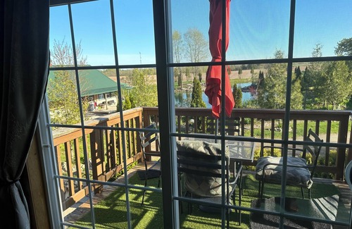Oostburg Other | Perfect Retreat for Traveling Nurses on 40-Acre Property