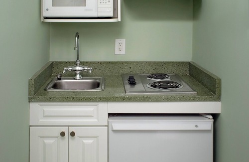 Central Park West Apartment | Ideal Getaway! Upper West Side Property Near Hudson River & Central Park!