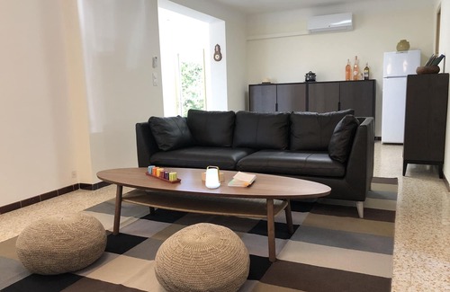 Saint-Laurent-du-Verdon House | Family-Friendly Retreat with Ocean Views and Spa Amenities