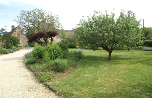 Marcillac-Saint-Quentin House | Inviting Getaway for Cultural Discovery and Family Fun