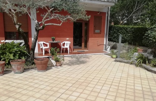 Mercogliano Apartment | Perfect Retreat for Work and Leisure with Family Amenities