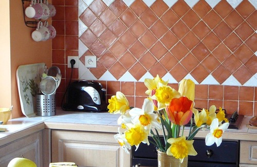 Err House | Cozy House Adjacent to Garden in Saillagouse Center