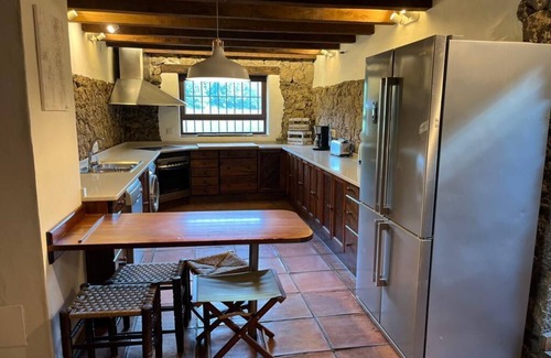 Candeleda Cottage | Perfect Home for Family Gatherings and Celebrations