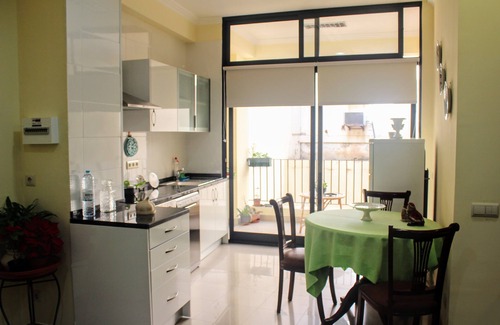 Se Apartment | Prime Location in Historic Downtown with Complimentary Breakfast
