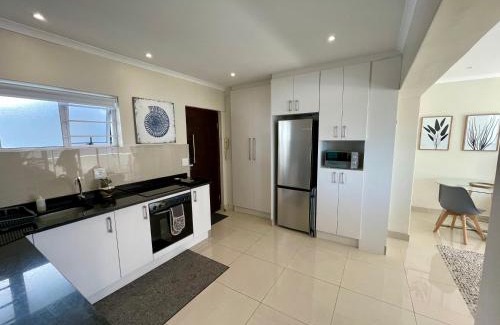 Mouille Point Apartment | Ideal Stay at #19, Mouille Point – Guest Rated 9.8