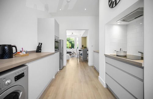 Trafford Apartment | Cozy Family Retreats at Ideal Lodgings in Urmston