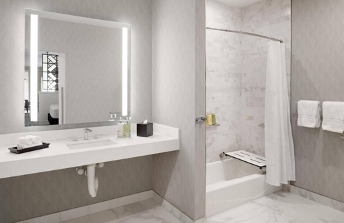 Tri-West Hotel | Comfort Meets Value: Outdoor Pool and Pet-Friendly Stay!