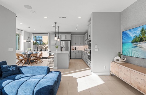 Chino House | Ideal modern style home 4bd/3ba