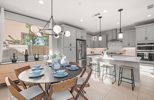 Chino House | Ideal modern style home 4bd/3ba