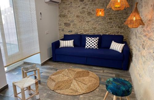 Llanca Apartment | Tranquil Mediterranean Apartment with Ocean View in Llançà