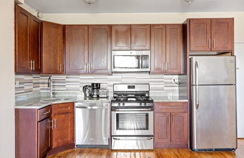 Park Slope Apartment | Cozy Park Slope 2BR Retreat with Balcony near Prospect Park