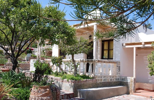 Ammoudara Villa | Perfect Family Escape Near the Beach with Garden Oasis