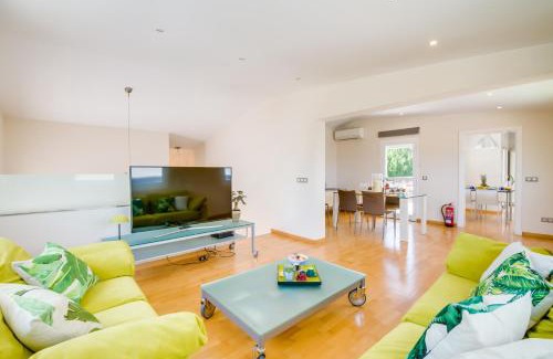 Son Baulo House | Family-Friendly Retreat at Ideal Property Mallorca