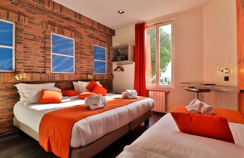 Riou - Petit Juas - Av de Grasse Hotel | Charming Idéal Séjour Cannes: Boutique Hotel with Garden Oasis