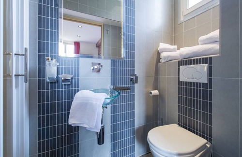 Riou - Petit Juas - Av de Grasse Hotel | Charming Idéal Séjour Cannes: Boutique Hotel with Garden Oasis