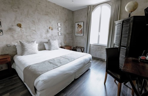 Riou - Petit Juas - Av de Grasse Hotel | Charming Idéal Séjour Cannes: Boutique Hotel with Garden Oasis