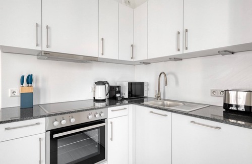 Tiergarten Apartment | Cozy 1BR in Schöneberg Near Gleisdreieck Park