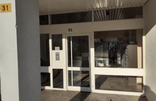 Centre Deux Apartment | Cozy T1 BALCON for 2 with Child-Friendly Amenities