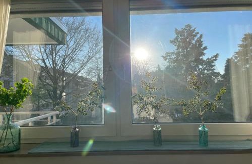 Rath Apartment | Ideal Family Stay in Düsseldorf-Nord with Top Ratings