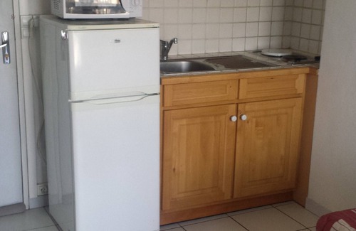 Les Angles Apartment | Perfectly Positioned: Steps from Gondola & Pet-Friendly Amenities