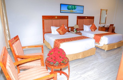 Kisutu Hotel | Perfectly Positioned City Centre Hotel, Steps from the Ferry