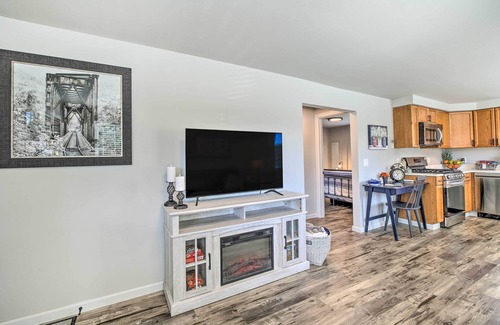 Buckley Apartment | Prime Location Buckley Apartment with Relaxing Balcony