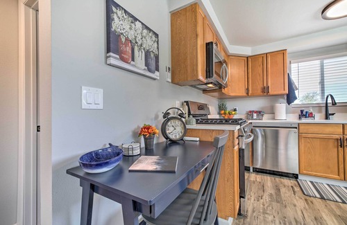Buckley Apartment | Prime Location Buckley Apartment with Relaxing Balcony
