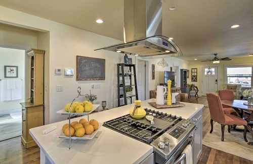 Chico House | Perfectly Placed Chico Home with Fire Pit & Kitchen