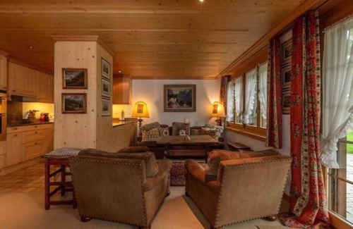 Saanen Apartment | Prime Ground Floor Flat in Saanen Center with Great Amenities