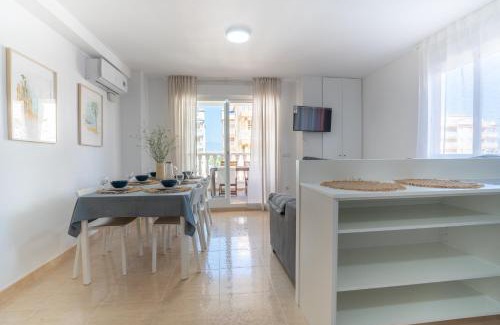 El Grau de Moncofa Apartment | Prime Holiday Apartment with Oceanfront Views & Pool