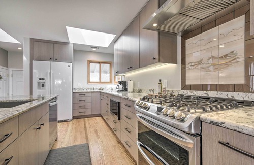 East End House | Perfectly Situated San Francisco Bay Home with Ocean Views