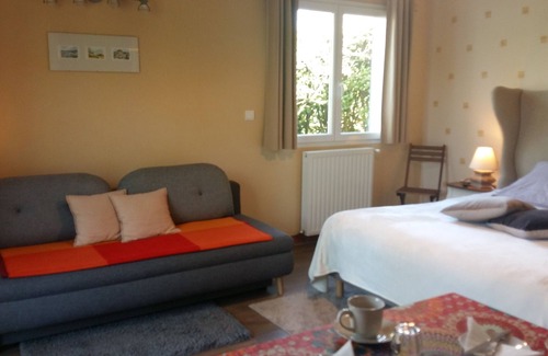 Pessac House | Perfectly Situated for Exploring Bordeaux and Its Surroundings