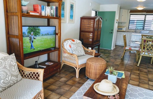 Garrison Historic Area Condo | Prime Two Bedroom Apartment Steps from the Beach
