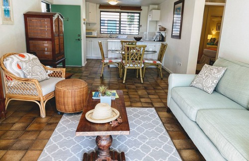Garrison Historic Area Condo | Prime Two Bedroom Apartment Steps from the Beach