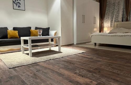 Tiszafured Apartment | Idill Üdülőház 2: Rated 9/10 with Unique Amenities
