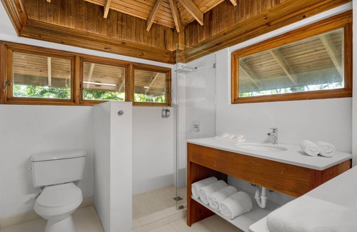 Negril Hotel | Idle Awhile Beach - Family Suite in Negril