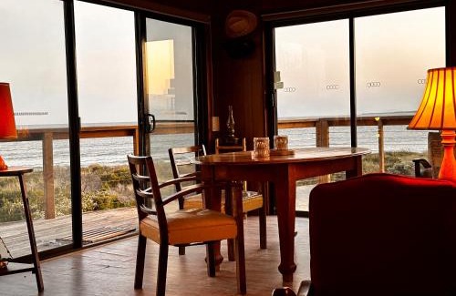 Dolphin Sands House | Serene IdleWild - Absolute Beachfront Getaway for Families
