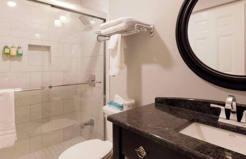 South London Hotel | Discover Idlewyld Inn & Spa: Rated 9.4 with Top Amenities