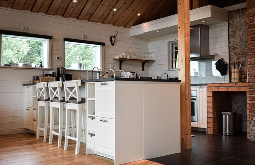 Flen Municipality Resort | Idrottsgården Lakeside Retreat: Guest Rated 10/10 for Comfort