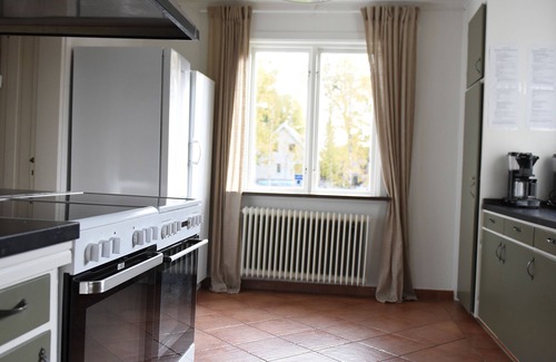 Flen Municipality Resort | Idrottsgården Lakeside Retreat: Guest Rated 10/10 for Comfort