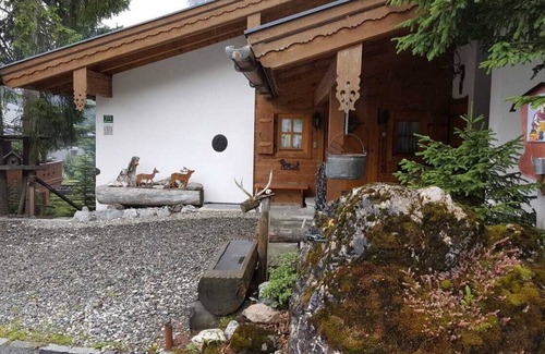 Konigsleiten Apartment | Charming Apartment in Königsleiten Near the Lift, Rated 9.6