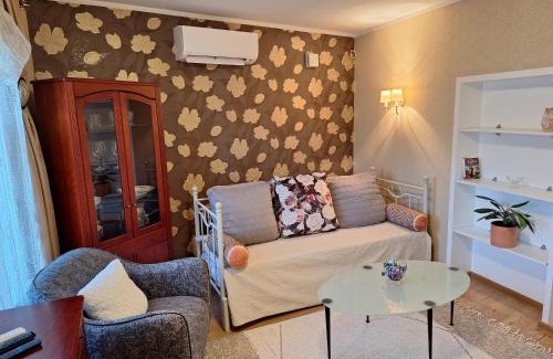 Tartu Apartment | Relaxing Supilinn Apartment with Balcony & Pet-Friendly Access