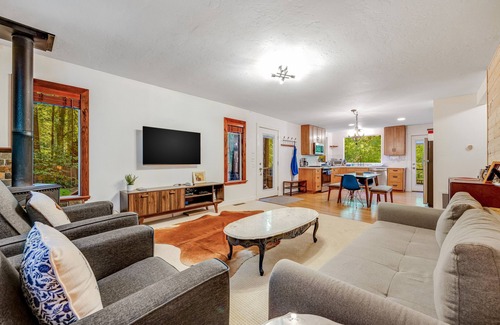 Cazadero Cabin | Tranquil Creekside Retreat with Pool and Spa Amenities