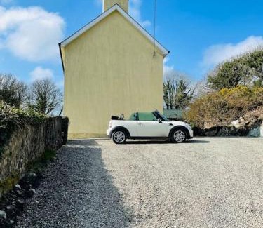 Skibbereen House | Family-Friendly Farmhouse Retreat in Beautiful West Cork