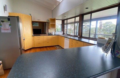 Bowen Mountain House | Family-Friendly Farm Retreat with Pool in Blue Mountain